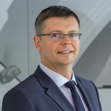 dr&nbsp;Mariusz Strojny