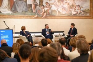 Minister Sikorski's speech at European University Institute, Lukasiewicz - ITECH