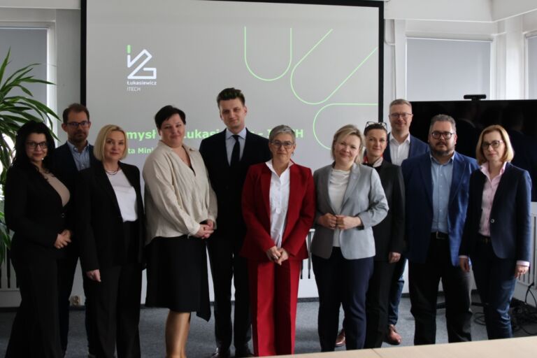 Łukasiewicz - ITECH wizyta prof. dr hab. inż. Marii Mrówczyńskiej, Podsekretarza Stanu w Ministerstwie Nauki i Szkolnictwa Wyższego